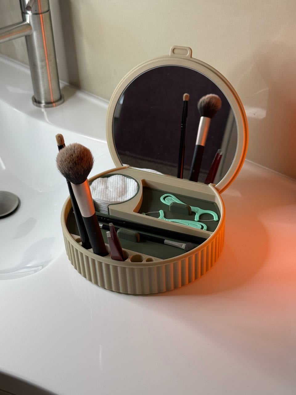 Bathroom (or makeup) storage box