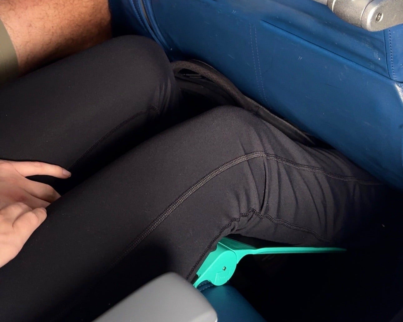 Portable knee brace