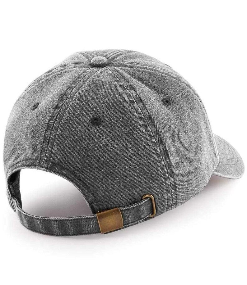 Embroidered Fisherman Hat with Pull-Up Glass Fish
