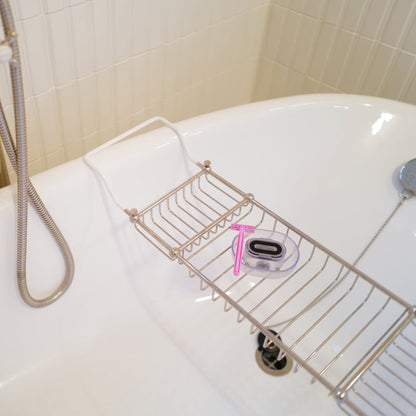 Shaver rinser battery-free design shaver cleaner