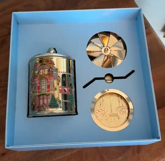 Carousel scented candle