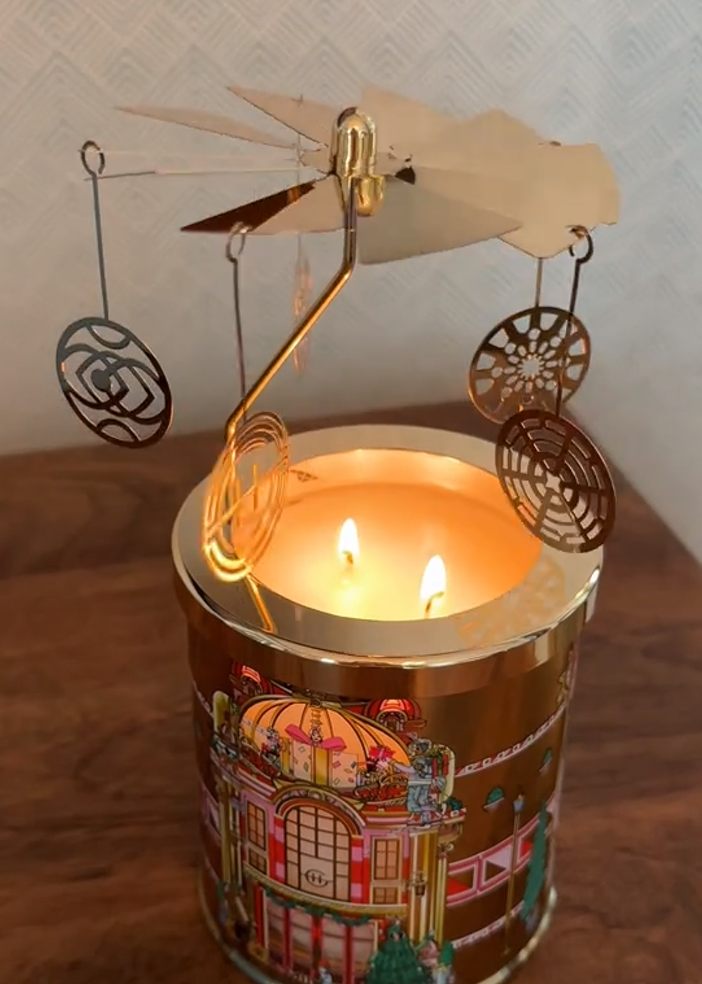 Carousel scented candle